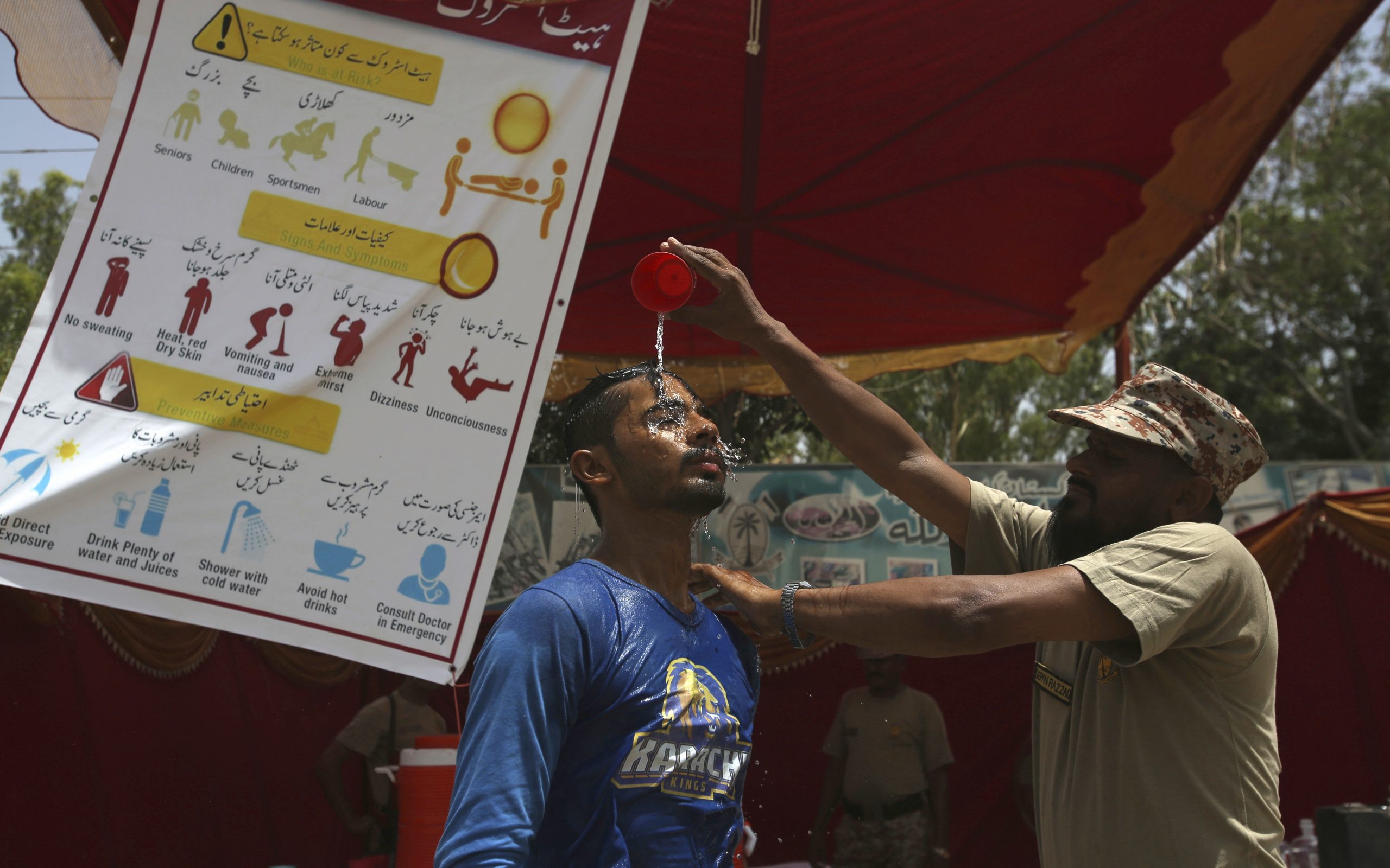 δεκάδες-νεκροί-από-καύσωνα-στο-πακιστ-2251896