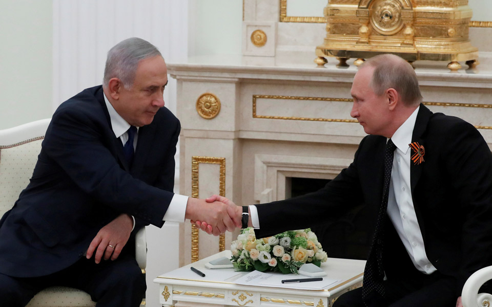 στροφή-180-μοιρών-από-το-κρεμλίνο-για-του-2249816