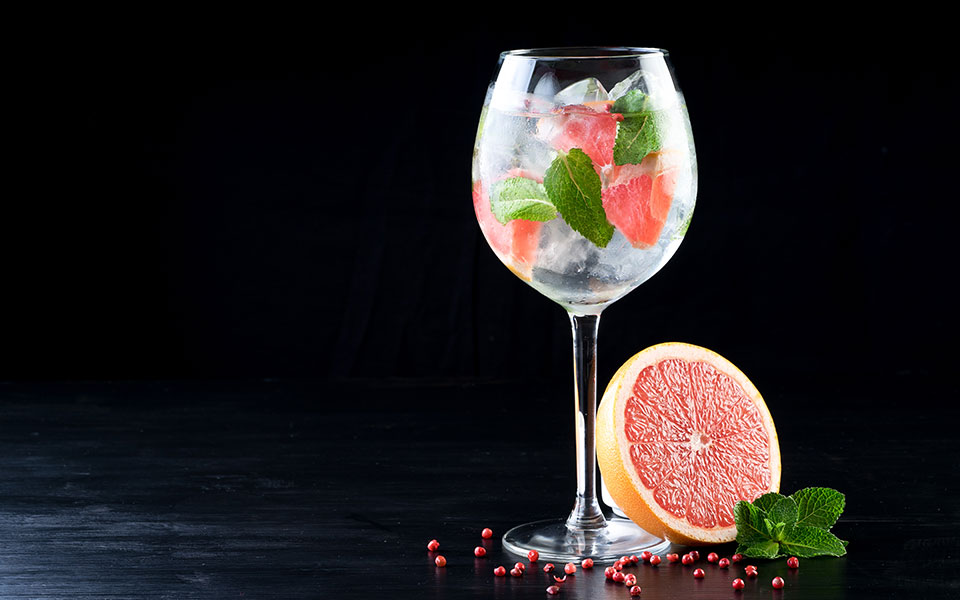 ένα-γκρέιπφρουτ-στο-τζιν-μου-2250295