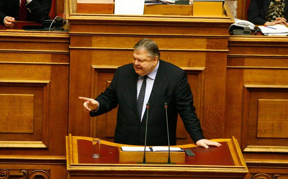 βενιζέλος-για-novartis-aνθρακες-ο-θησαυρός-2251296