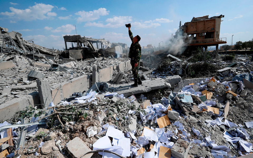 συρία-28-νεκροί-από-τις-σφοδρές-εκρήξε-2251615