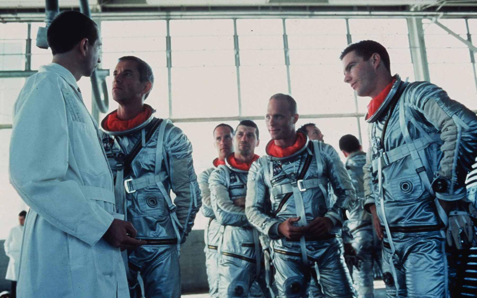 ο-τομ-γουλφ-και-οι-κατάλληλοι-άνθρωπο-2251023