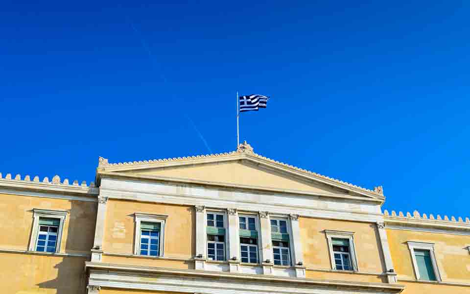 ψηφίστηκε-με-αναταράξεις-το-άρθρο-γ-2248287