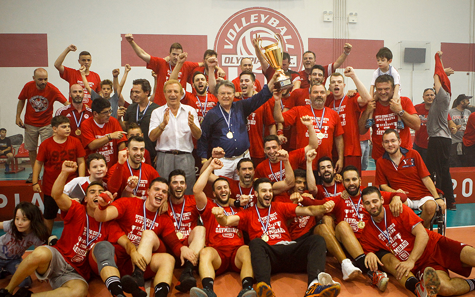 χάντμπολ-πρωταθλητής-ο-ολυμπιακός-ξυ-2254583