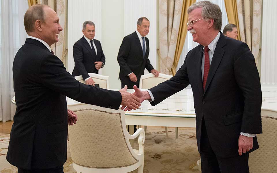 τραμπ-και-πούτιν-συμφώνησαν-για-σύνοδ-2258928