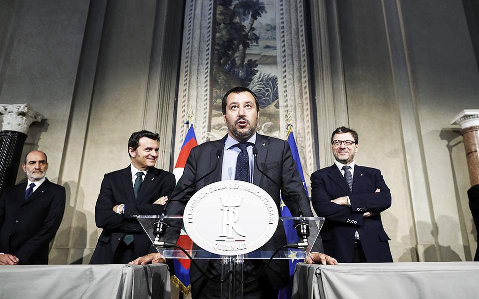 ο-σαλβίνι-ζήτησε-απογραφή-των-ρομά-της-2257197