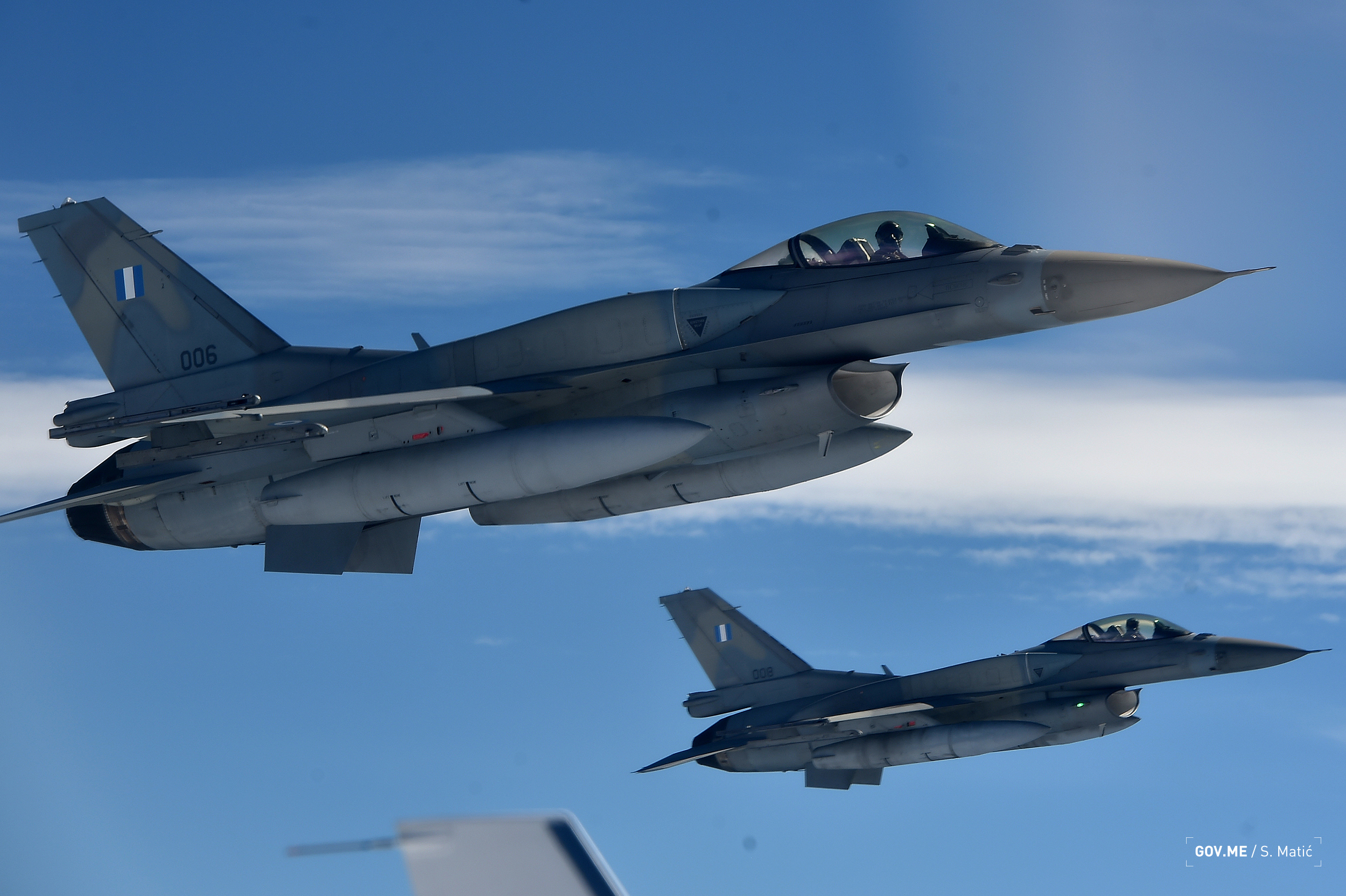 ελληνικά-f-16-πάνω-από-το-μαυροβούνιο-2254311