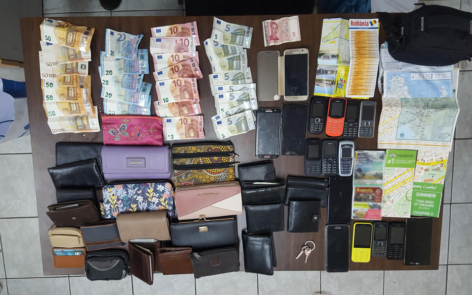 εξαρθρώθηκε-σπείρα-πορτοφολάδων-π-2258539