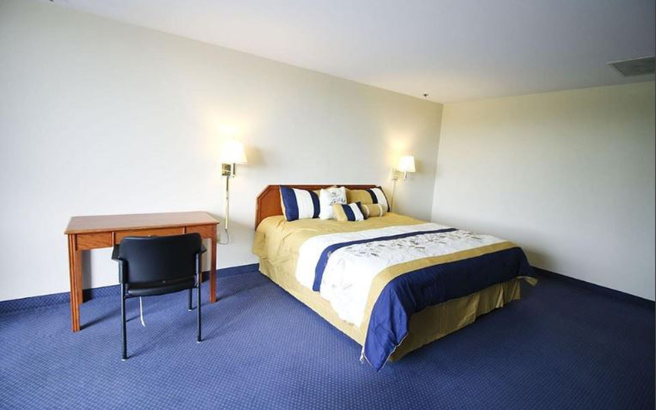 αναζητούνται-θαρραλέοι-πελάτες-για-τ-2255368