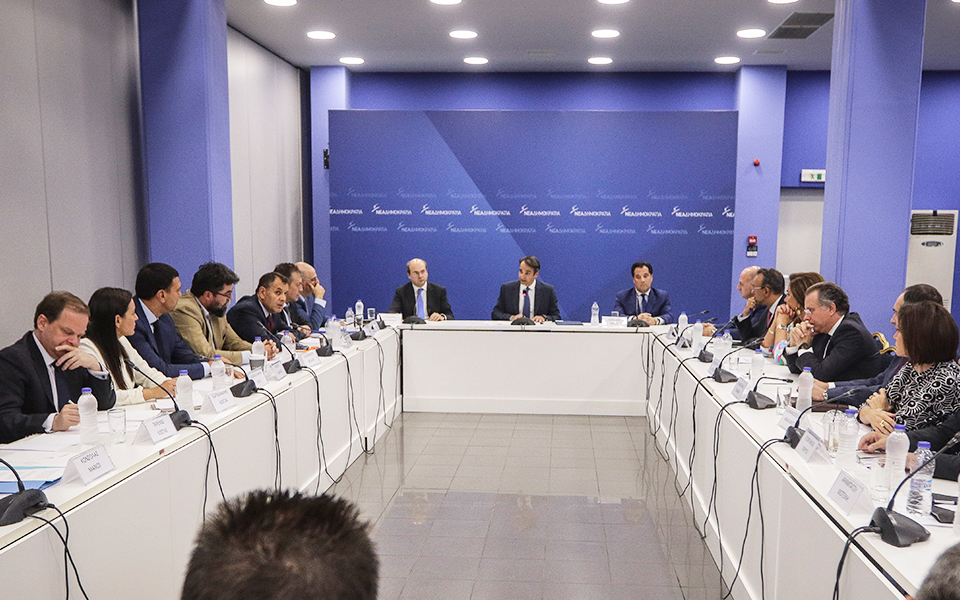 μητσοτάκης-επικίνδυνος-για-τα-εθνικ-2254395