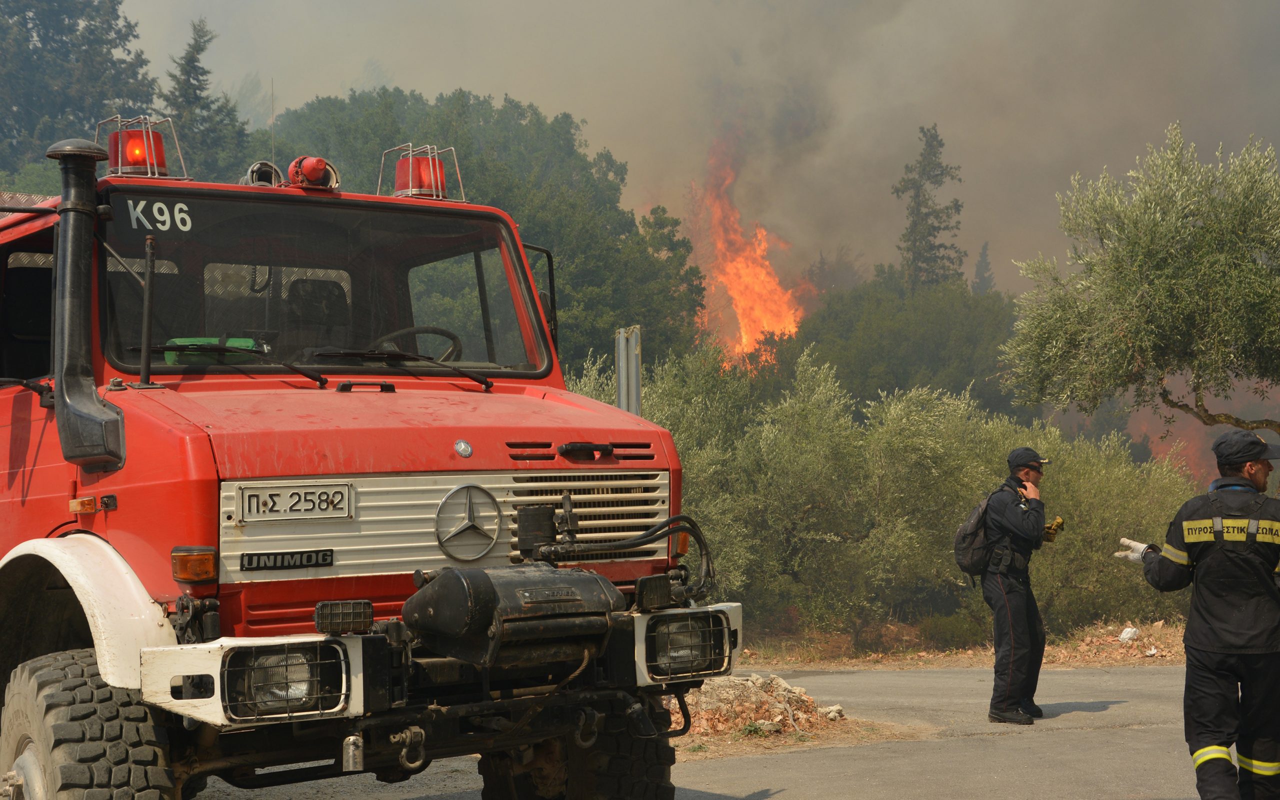 φωτιά-στον-άγιο-νικόλαο-κρήτης-2254510