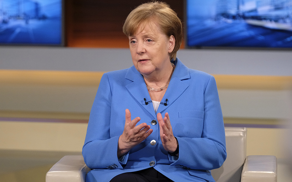 μέρκελ-θλιβερή-η-απόσυρση-τραμπ-από-τι-2255355