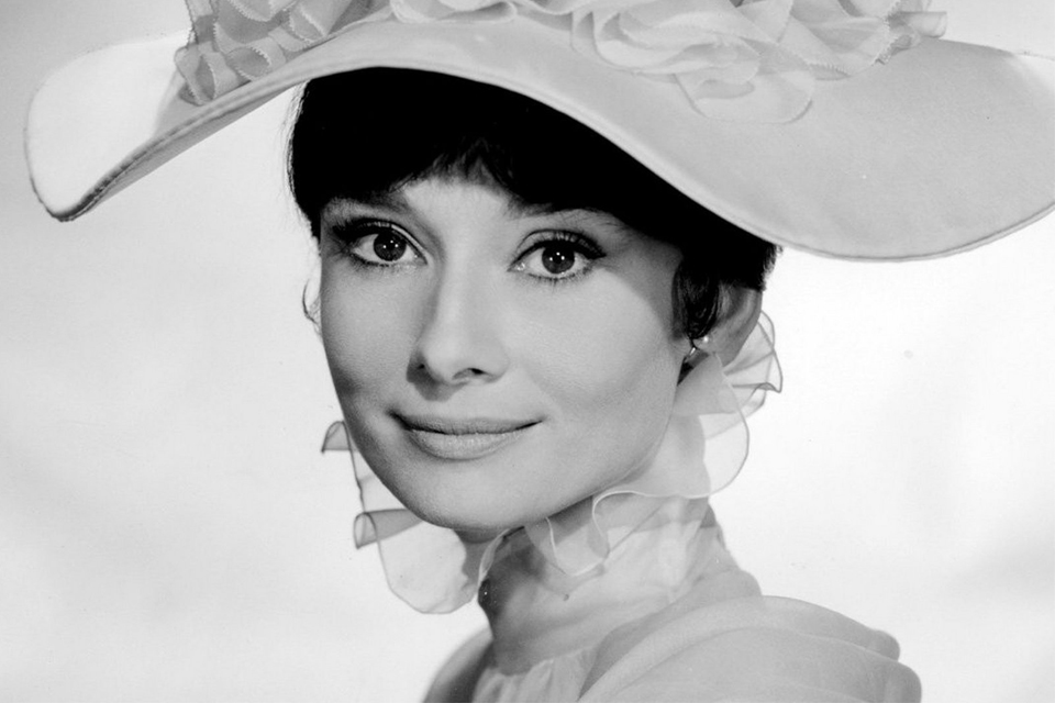 σε-δημοπρασία-η-μπλούζα-της-ωραίας-μο-2258688