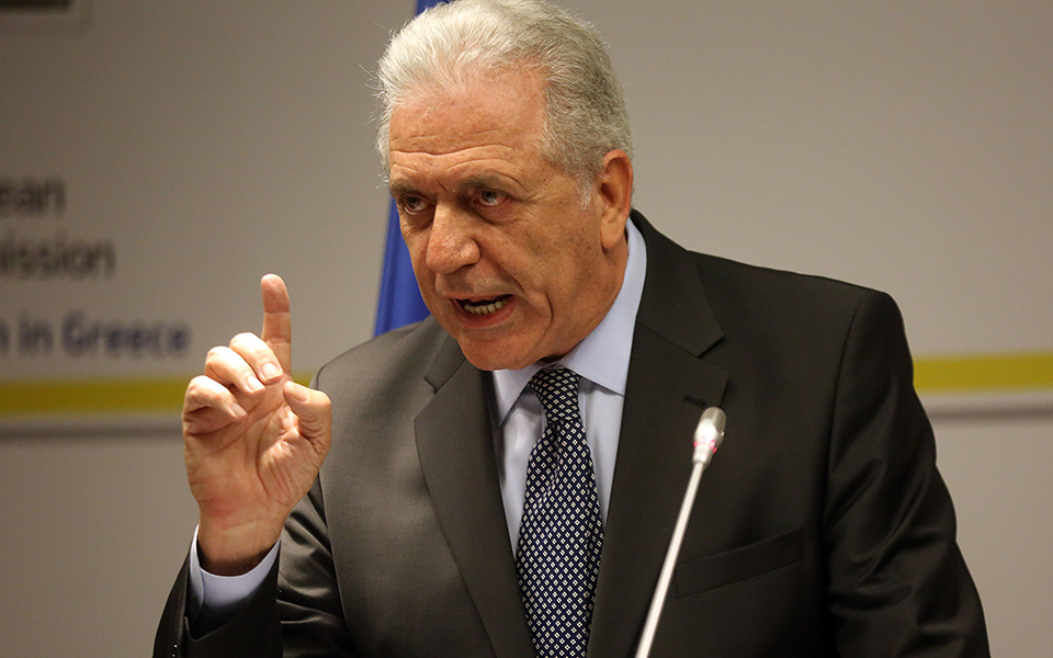 αβραμόπουλος-συνεργασία-με-τους-εταί-2257158