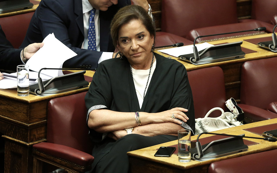 ντ-μπακογιάννη-ο-επιλεκτικός-αποχαρα-2256635