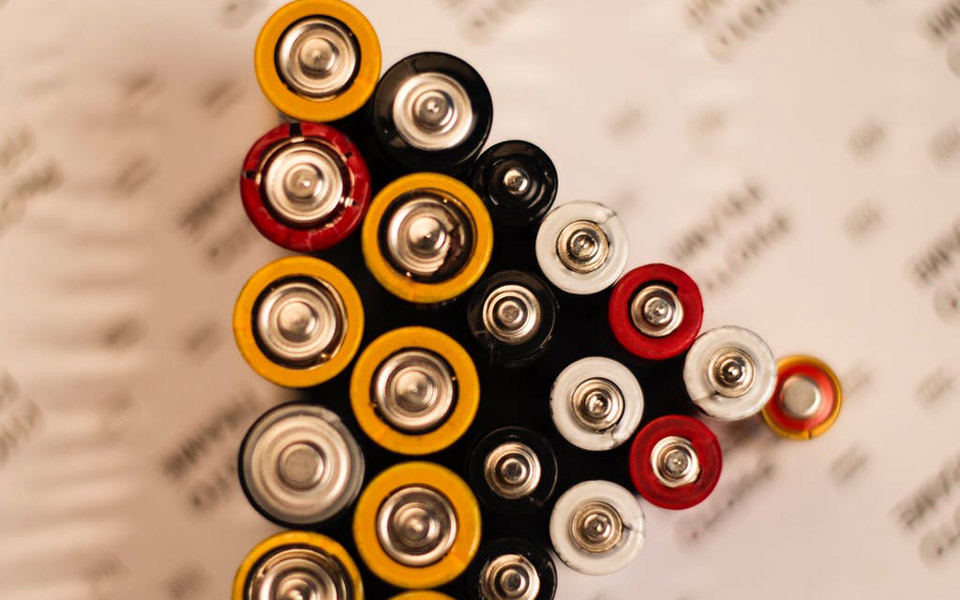 αν-καταπιεί-το-παιδί-σας-μπαταρία-δώστ-2255769