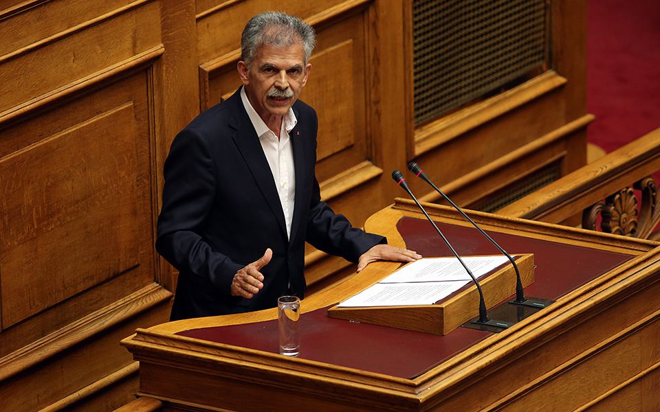 δανέλλης-βάζουμε-πλάτη-αλλά-χωρίς-του-2258763