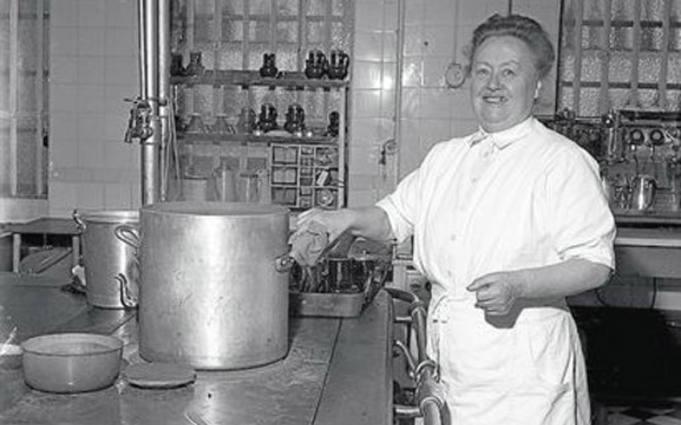 αφιερωμένο-στη-γαλλίδα-σεφ-eugenie-brazier-το-σημε-2255551