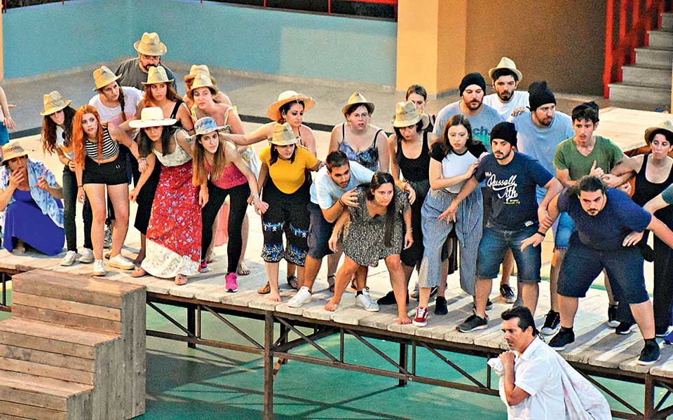 η-σκοτεινή-γοητεία-της-περουζέ-2256515