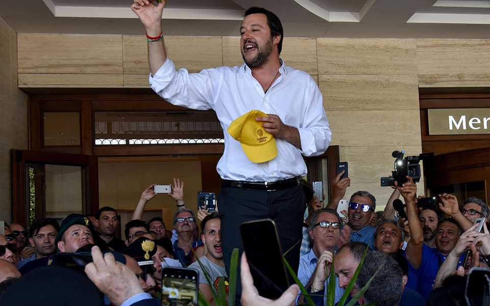 σαλβίνι-η-ιταλία-δεν-μπορεί-να-είναι-ο-2254007