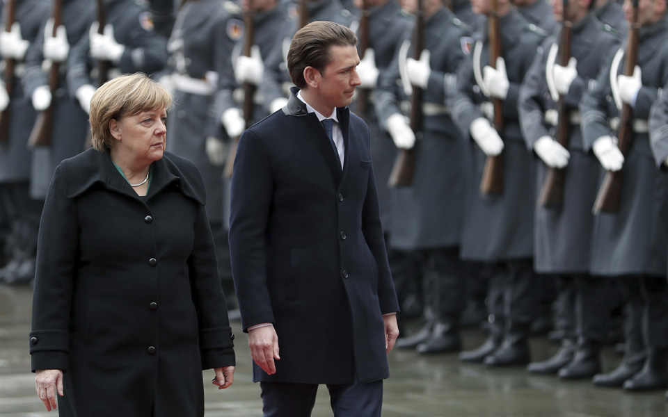 τον-κουρτς-υποδέχεται-η-μέρκελ-τι-θα-συ-2255500