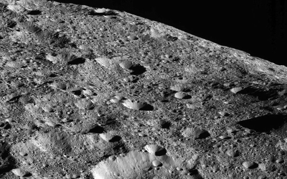 nasa-στην-πιο-κοντινή-επαφή-του-με-τον-νάνο-2254026