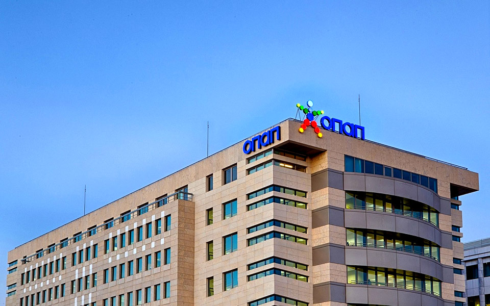 σκρατσ-141-εκατομμύρια-ευρώ-σε-κέρδη-μοί-2254500