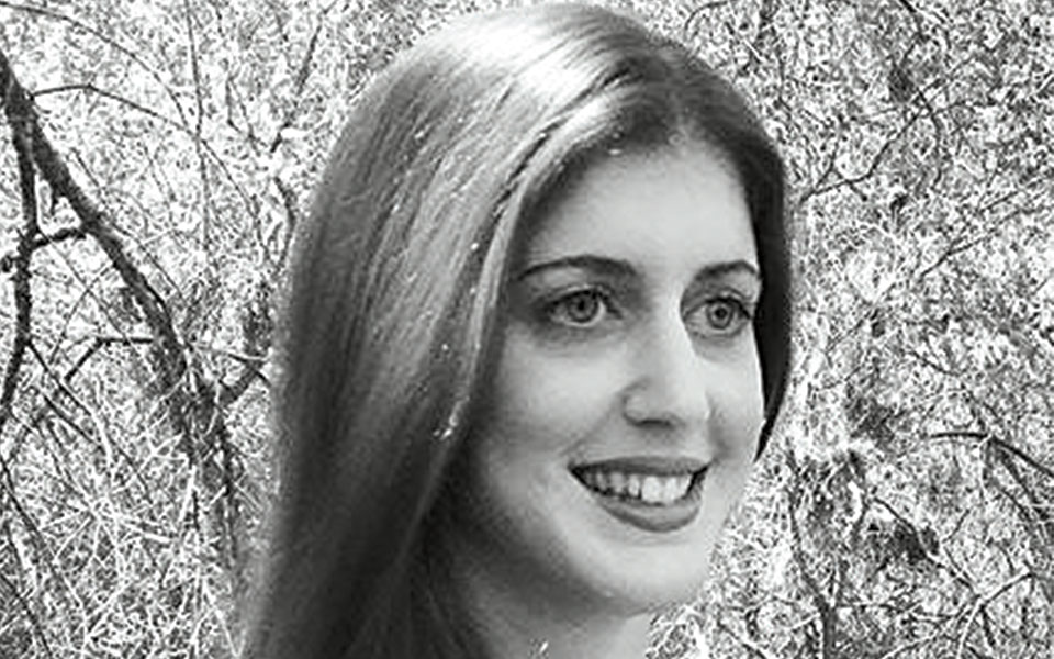 η-καλλιρρόη-παρούση-γράφει-για-τη-σύρο-2257895