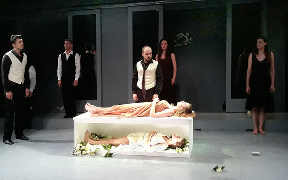 το-κοράκι-του-πόε-θέμα-νέας-όπερας-το-2259324