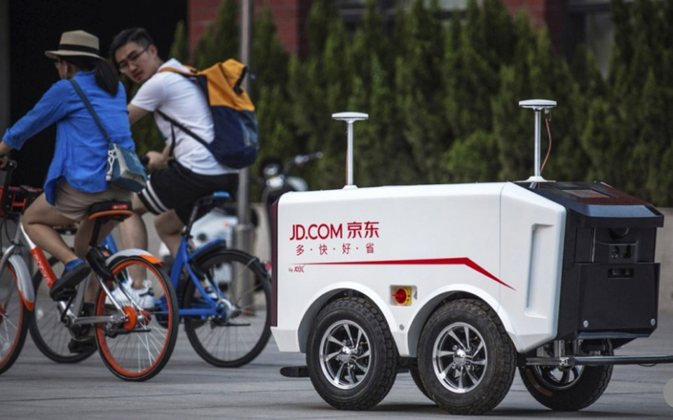 στους-δρόμους-του-πεκίνου-ρομπότ-προσ-2257293