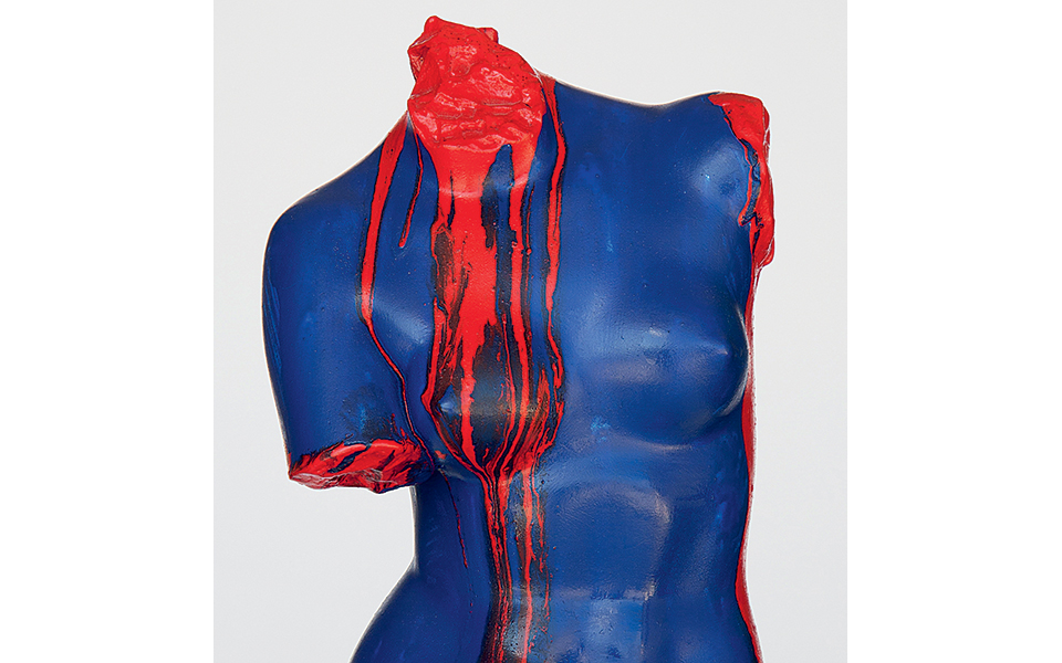 η-αφροδίτη-της-μήλου-σε-μπλε-και-κόκκ-2254475