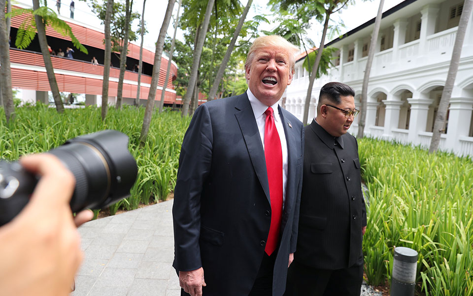 τα-παραλειπόμενα-μιας-ιστορικής-συνά-2256609