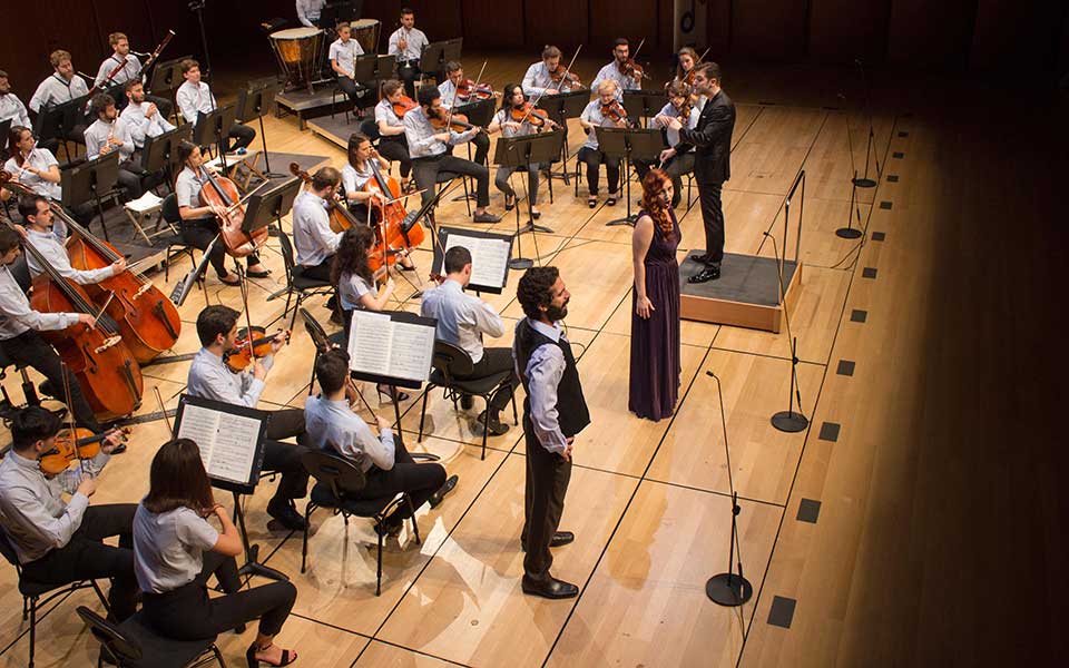 θερμό-χειροκρότημα-για-την-ελληνική-σ-2260227