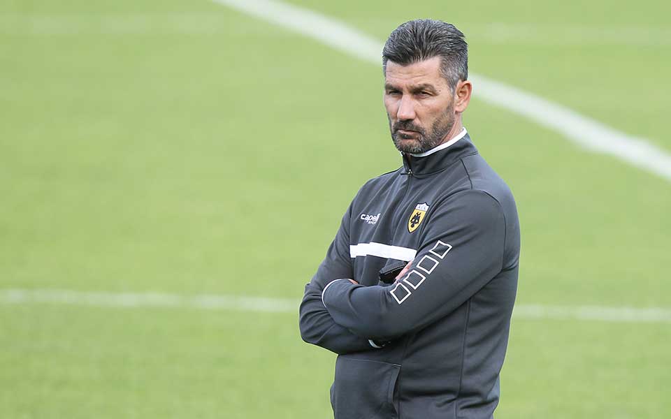 στην-αεκ-οριστικά-το-προπονητικό-κέντ-2260387