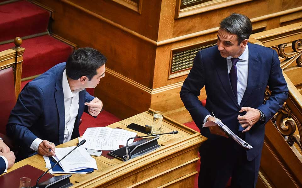 λασπομαχία-στη-βουλή-με-ευθύνη-τσίπρα-2260635