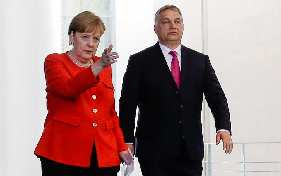 διαφωνίες-μέρκελ-ορμπαν-για-προσφυγ-2260669