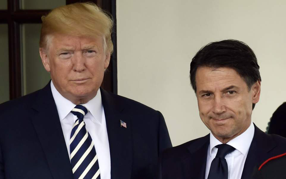 ο-κόντε-ανήγγειλε-μια-διεθνή-σύνοδο-γι-2265107