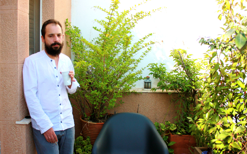 ενα-εικοσιτετράωρο-με-τον-συγγραφέα-α-2260844