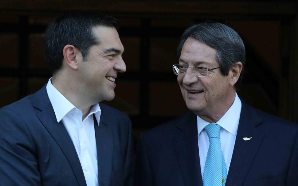 ο-τσίπρας-ενημέρωσε-τον-αναστασιάδη-γ-2262107