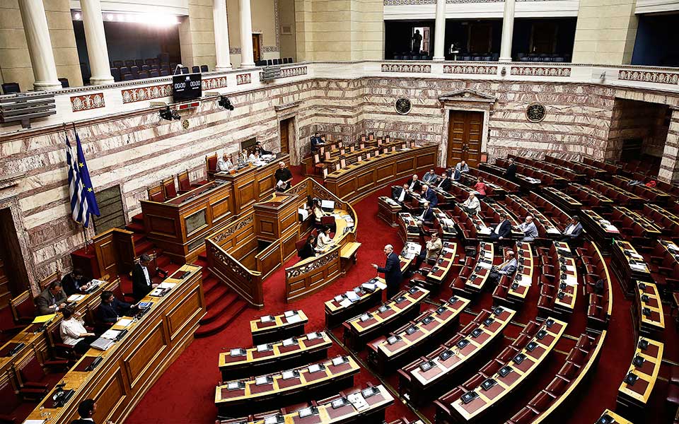 nέο-αντάρτικο-π-καμμένου-στη-βουλή-2261333