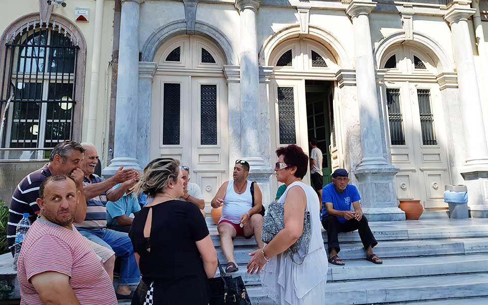 εκτός-ελέγχου-η-κατάσταση-στο-χωριό-τη-2261749