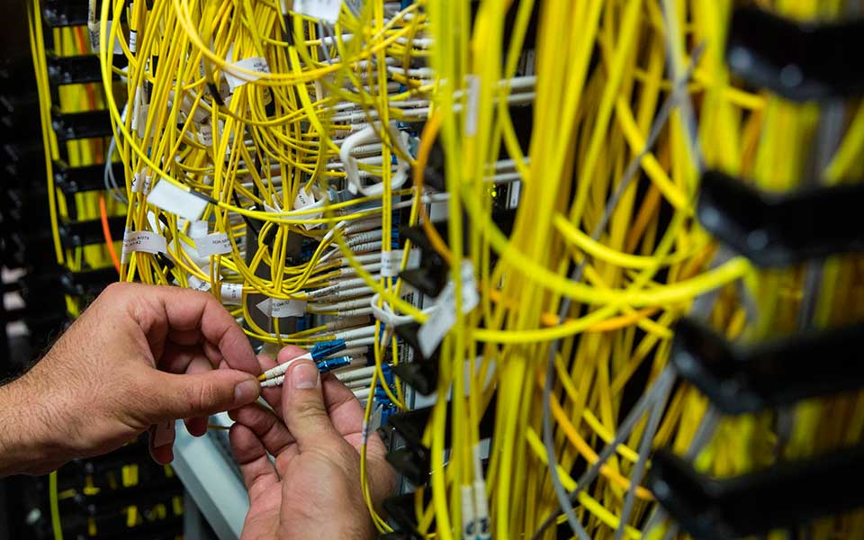 δίκτυο-οπτικών-ινών-στον-βύρωνα-από-τη-v-2262000