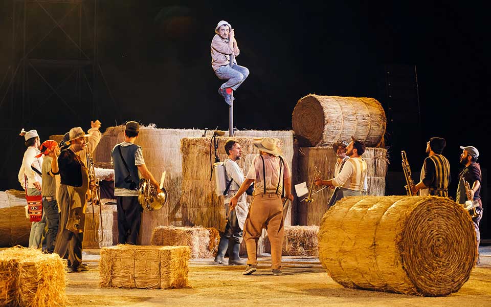 πλούτος-και-διαχρονικές-μπίζνες-στ-2262686