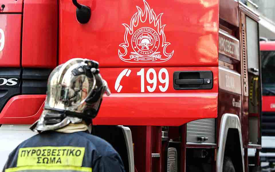 πυρκαγιά-σε-φορτηγό-στην-κορίνθου-πατ-2259630