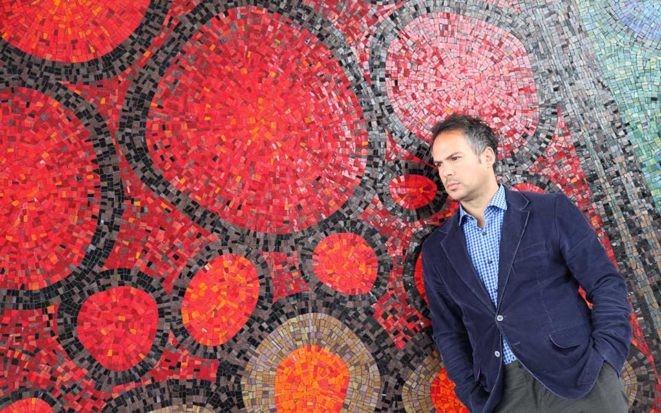 κ-δεδεγκίκας-παίζοντας-με-την-ελληνικ-2263538