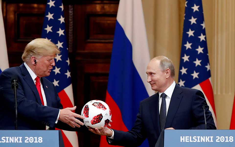 ο-τραμπ-προσκαλεί-τον-πούτιν-2263473