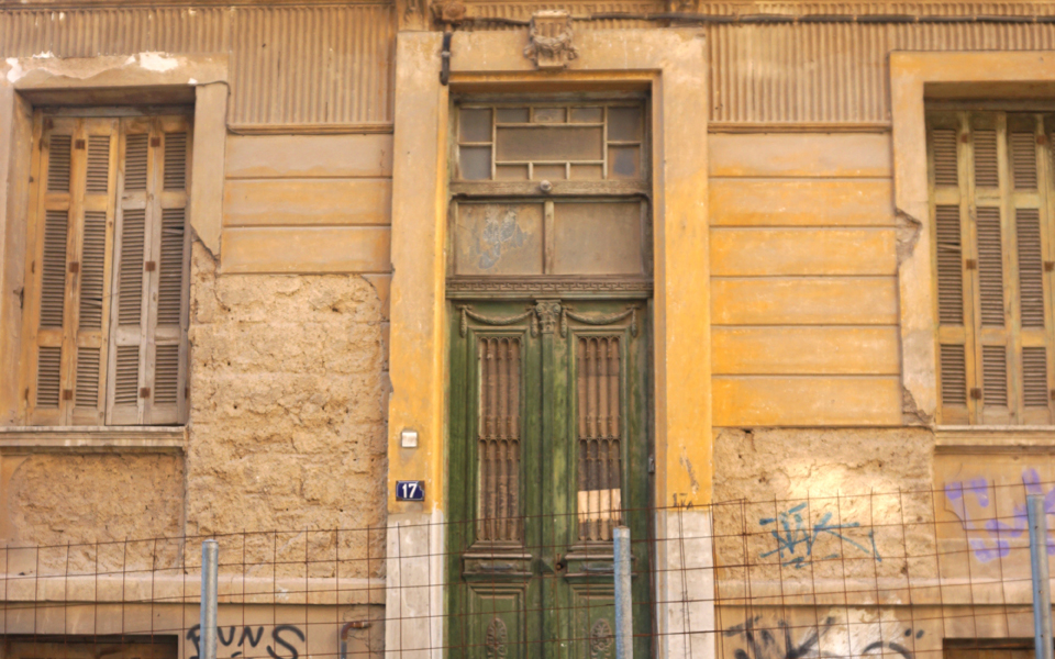 ιστορίες-μικρής-κλίμακας-στα-δρομάκι-2262129