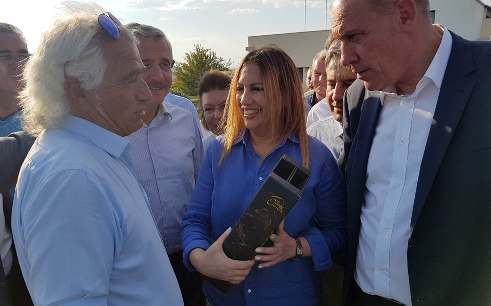 γεννηματά-συριζα-και-νδ-έχουν-κάθε-λόγ-2262986