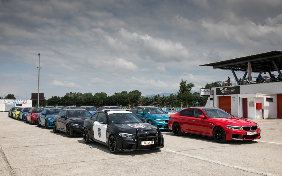 η-bmw-γέμισε-με-άλογα-τις-σέρρες-2261066