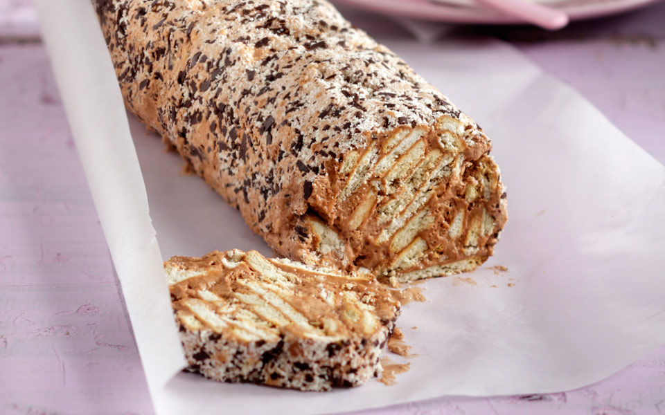 παγωμένος-κορμός-με-μερέντα-2263147